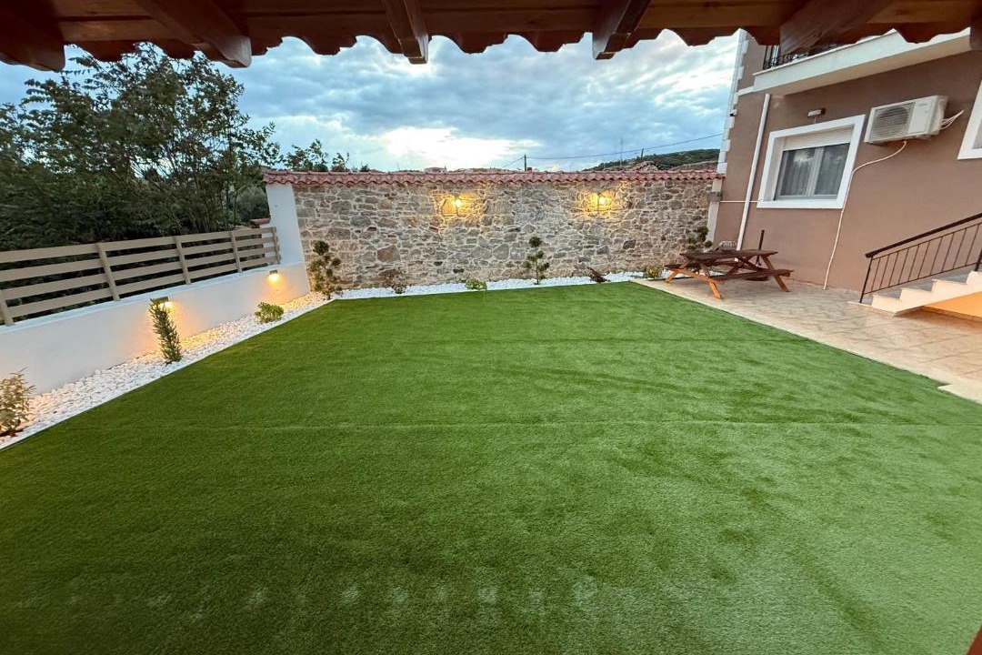 Makri Apartment | Modern Makri