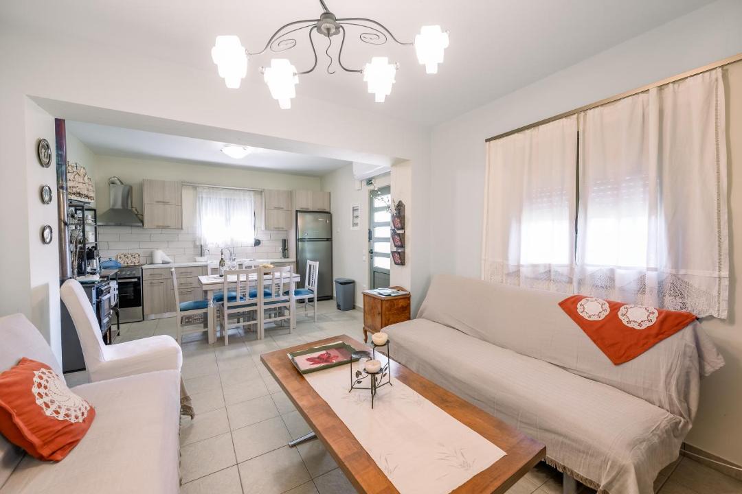 Katakolo House | Antonia's Olive Yard House - Happy Rentals