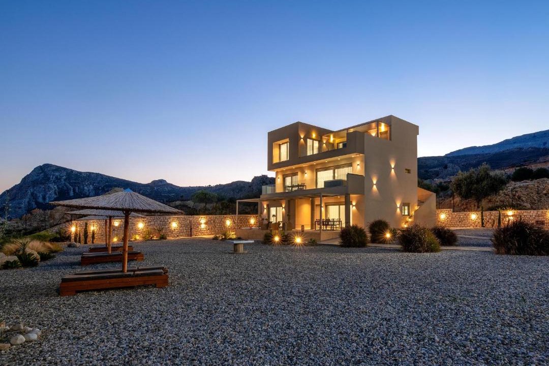 Stegna Apartment | Aquamarine Luxury Suites - Stegna - Beachfront, Jacuzzi , Smart Home, Great View