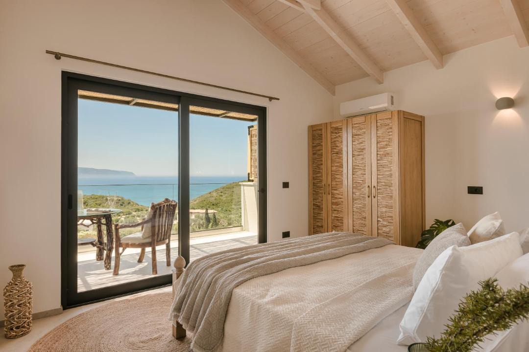 Ratzakli House | Hilaritas Sea View Suites in Kefalonia with Private Pool and Jacuzzi