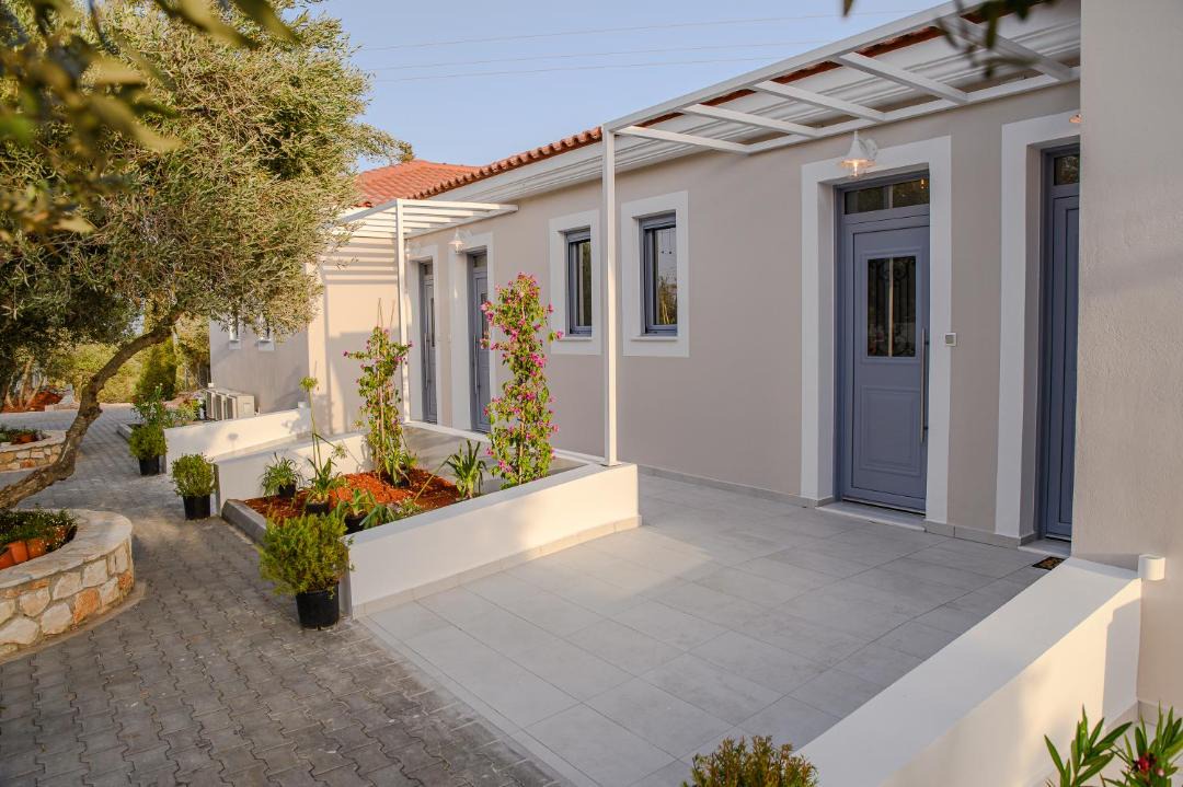 Chavriata Apartment | Dionisos Suites