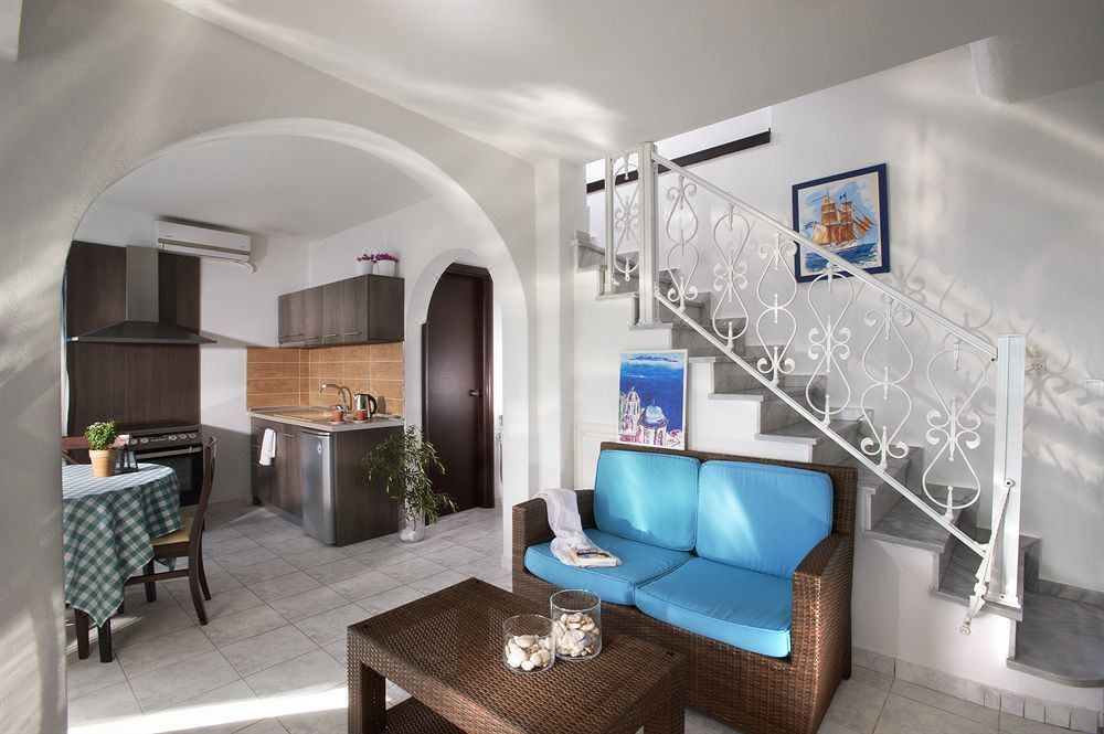 Photo of Livingroom in Elia Nikitis