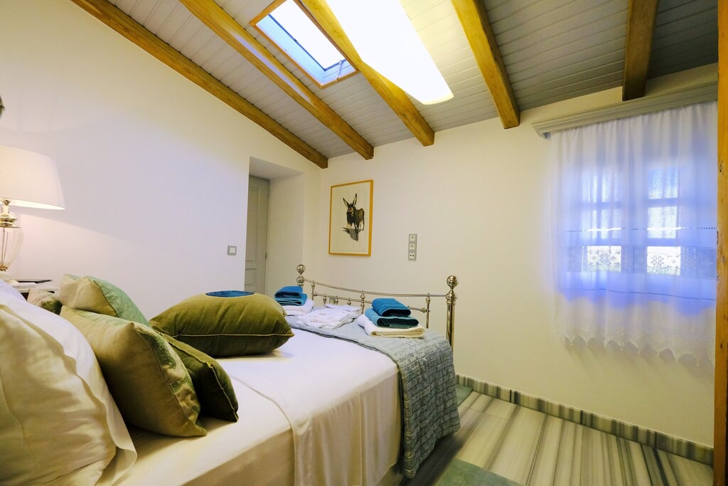 Photo of Bedroom in Myrina