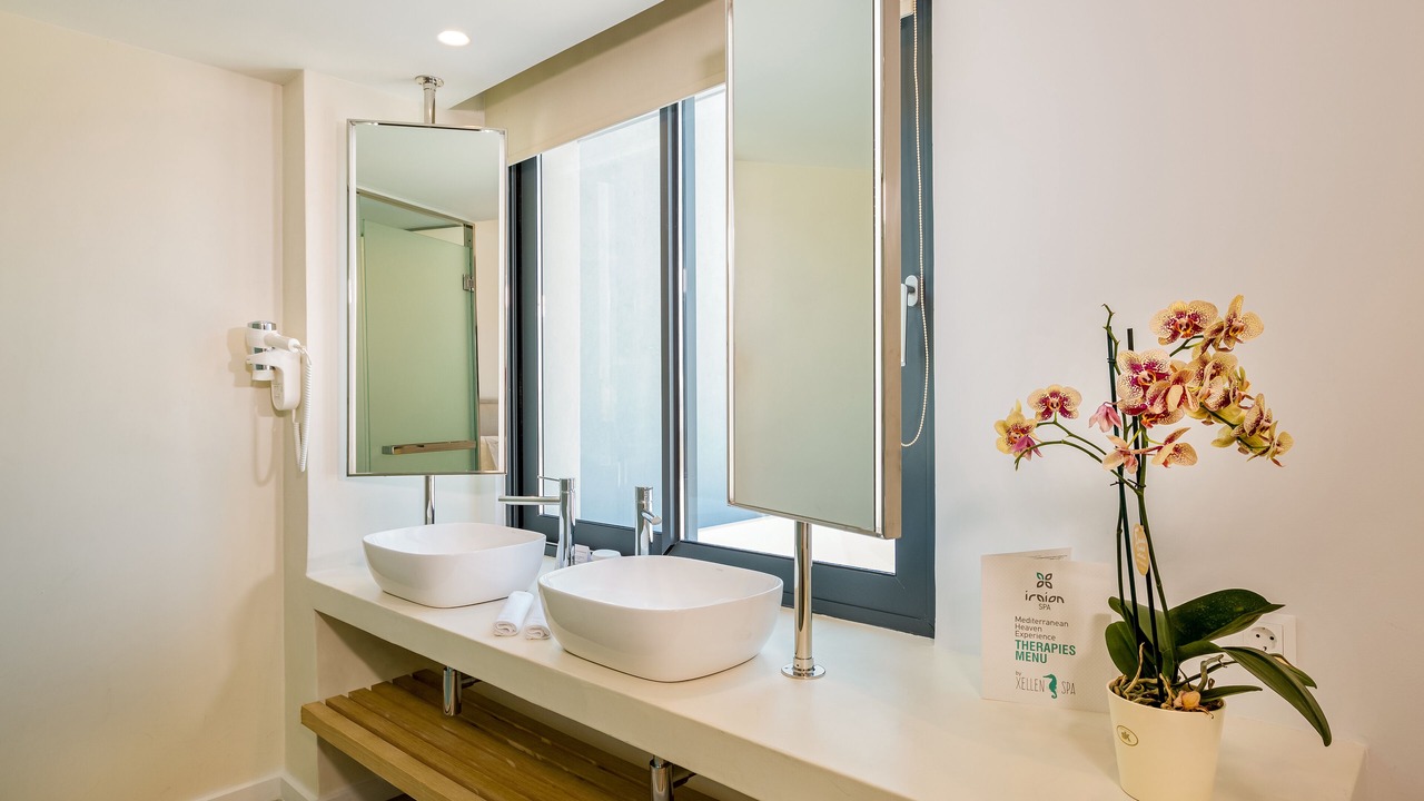 Photo of Bathroom in Karlovassi