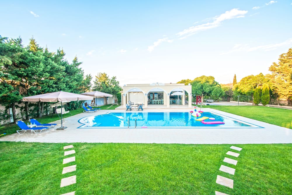 Photo of Outdoor in Gaitanion