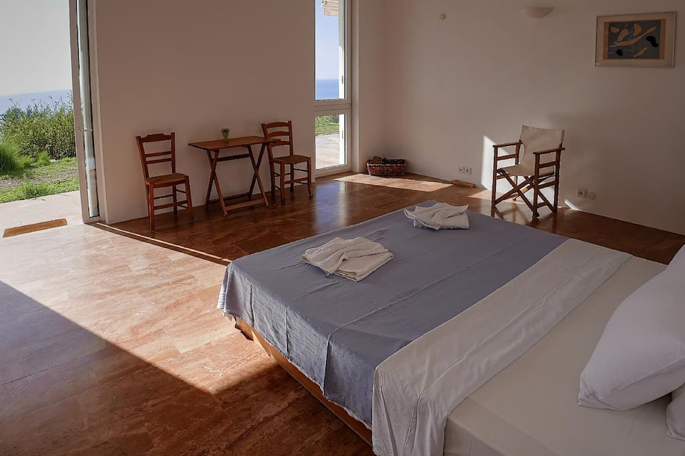 Photo of Bedroom in Fragkokastello