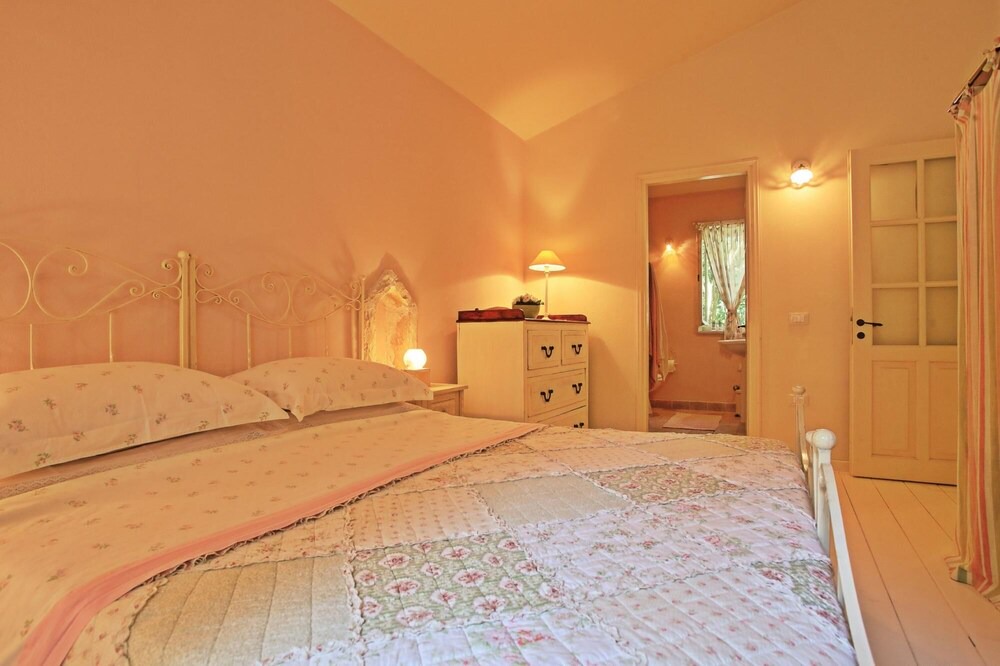 Photo of Bedroom in Katsimatika