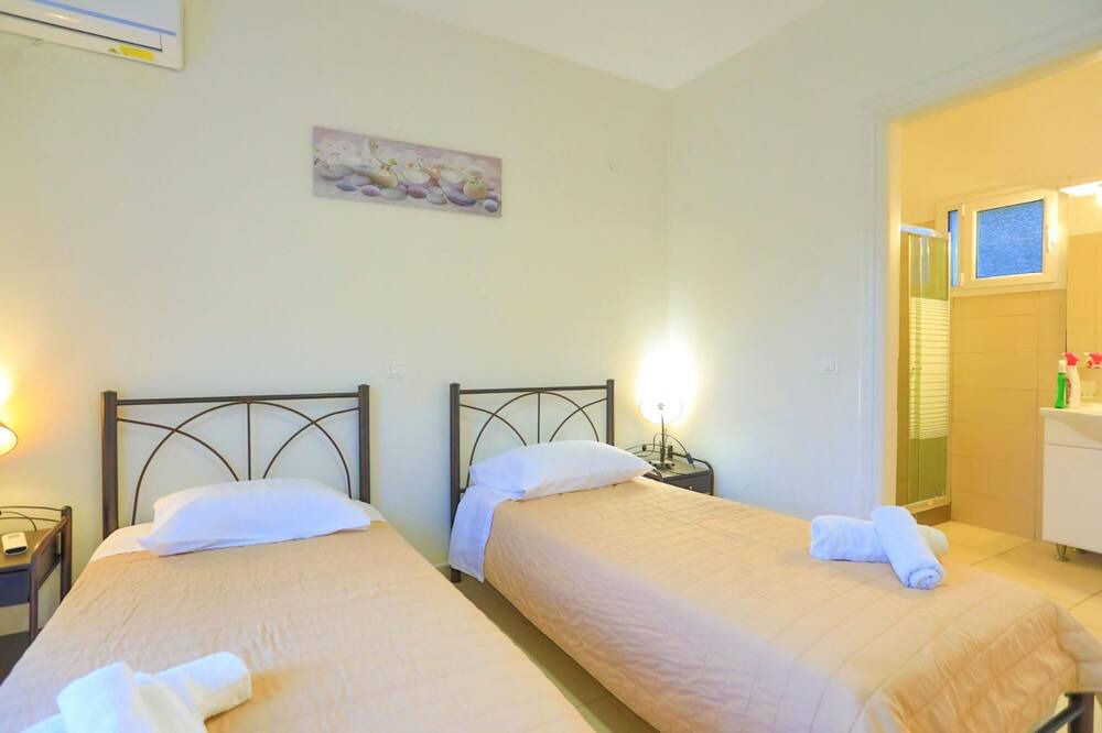 Photo of Bedroom in Agios Stefanos