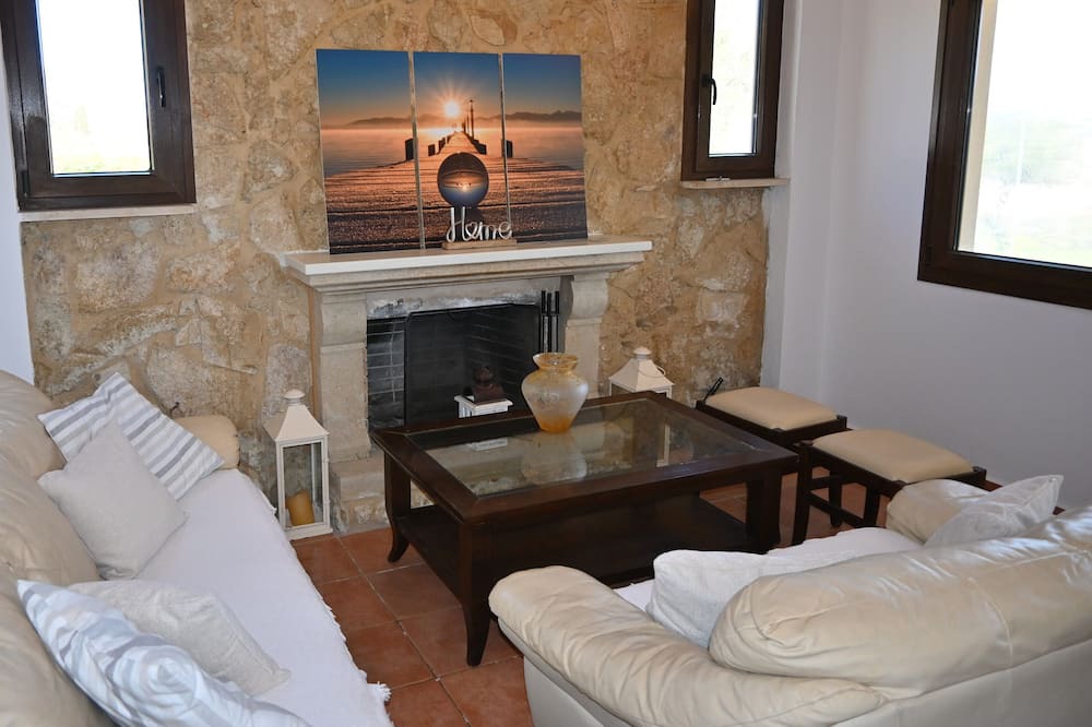 Photo of Livingroom in Archanes