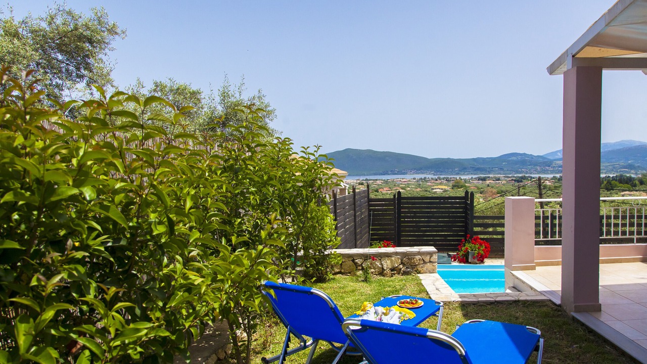 Photo of Outdoor in Apolpaina