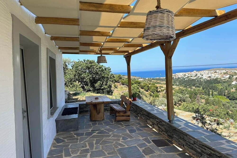 Photo of Patio Balcony in Paleopolis