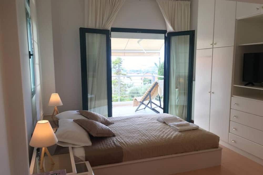 Photo of Bedroom in Lagonissi