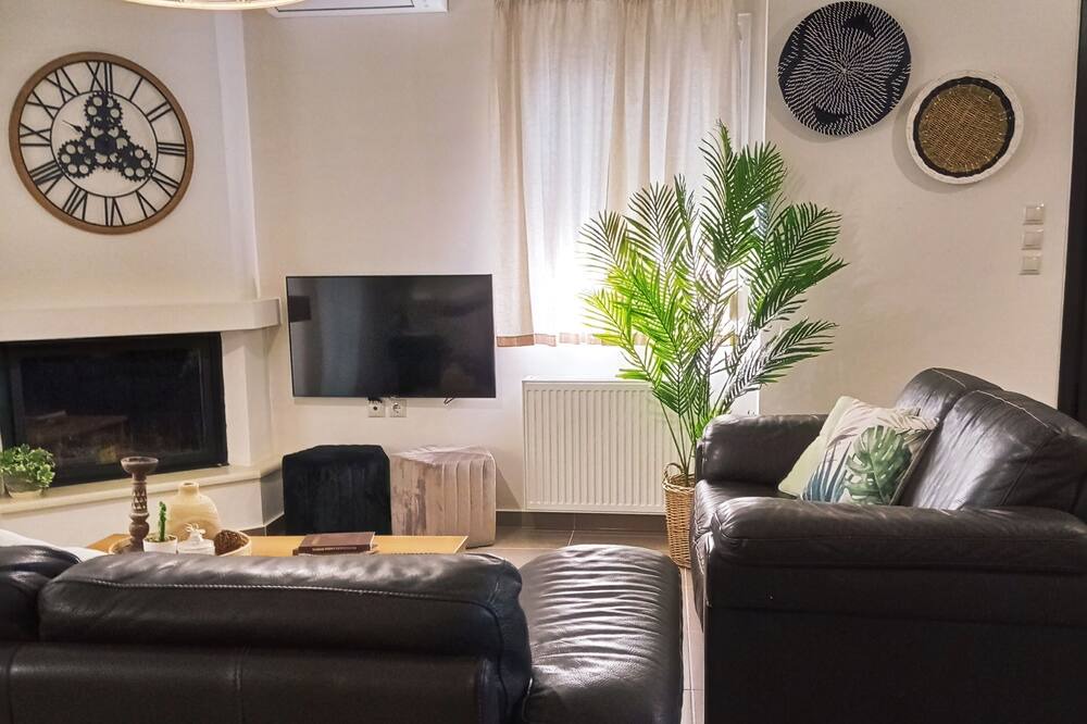 Photo of Livingroom in Nees Pagases