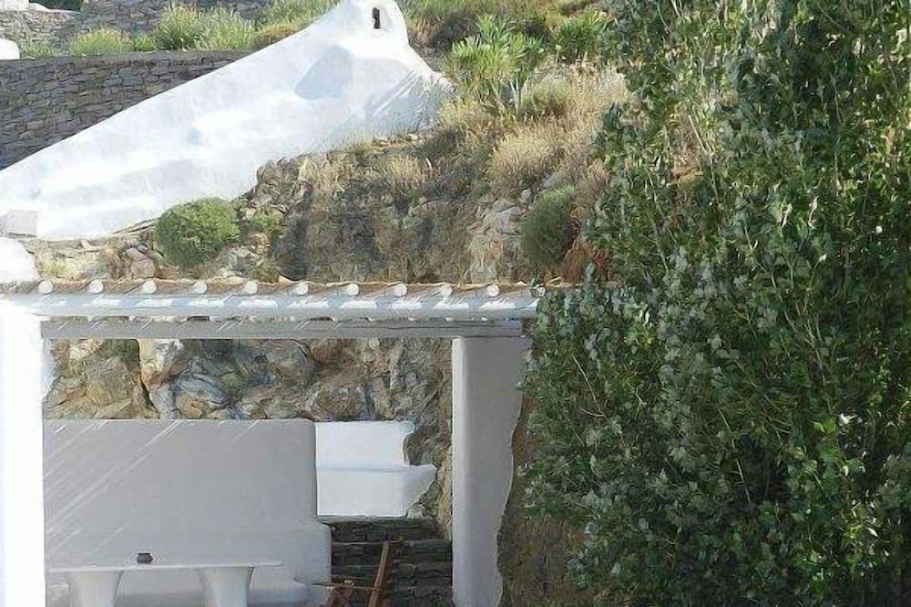Photo of Patio Balcony in Vivlos