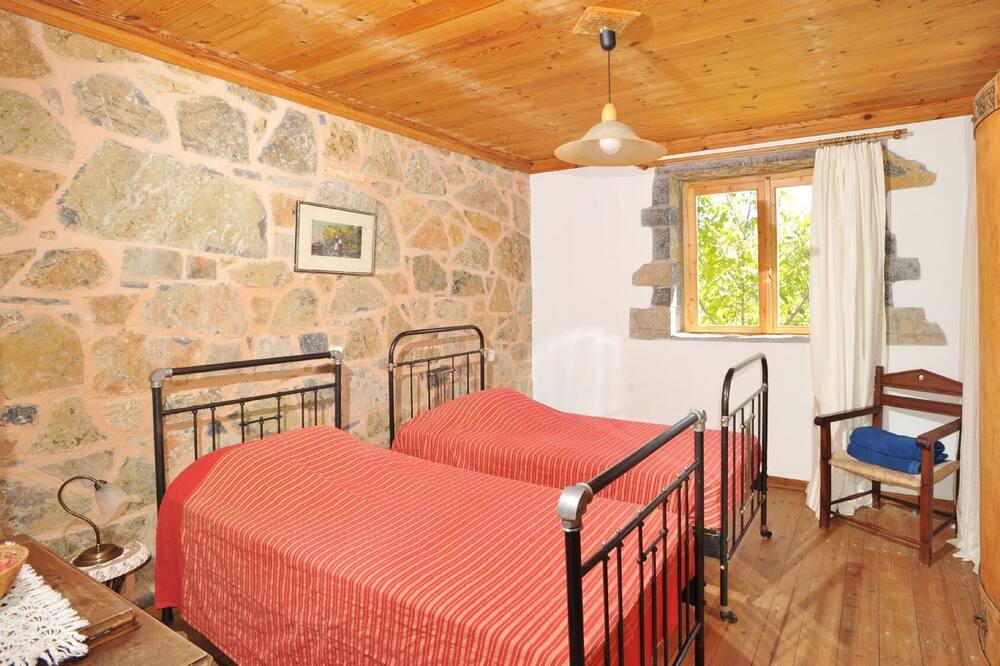 Photo of Bedroom in Prina