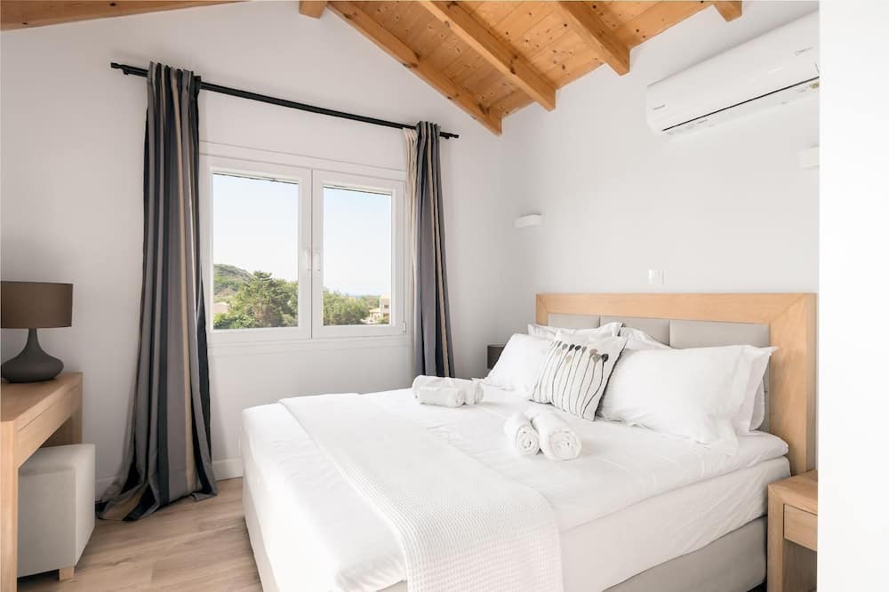 Photo of Bedroom in Erikousa Island