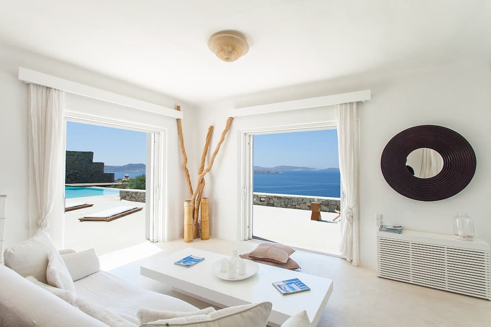 Photo of Livingroom in Paraga