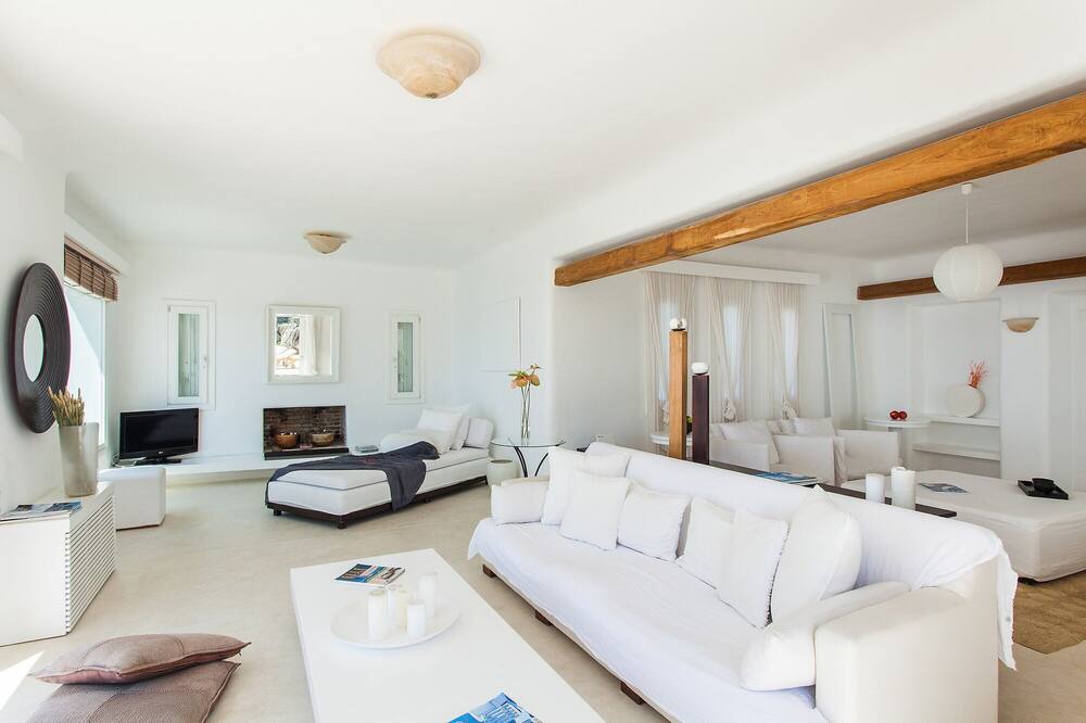 Photo of Livingroom in Paraga