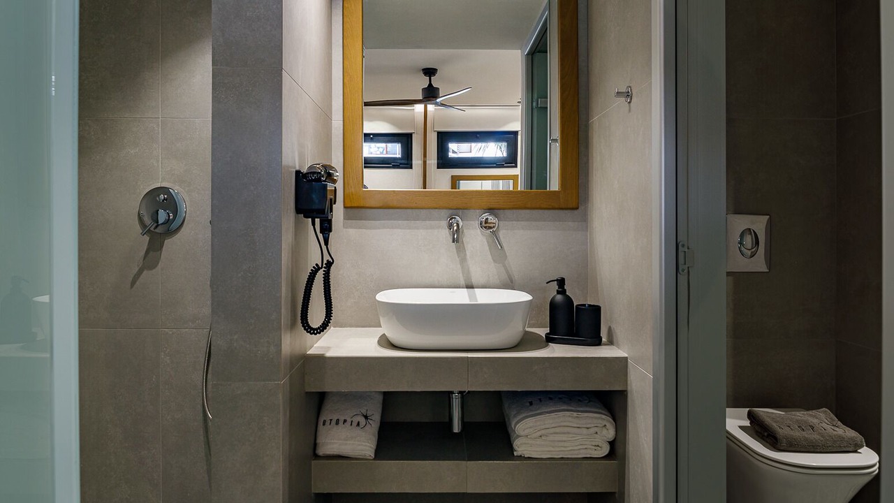 Photo of Bathroom in Platanes