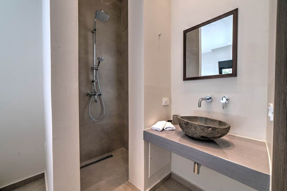 Photo of Bathroom in Mariou
