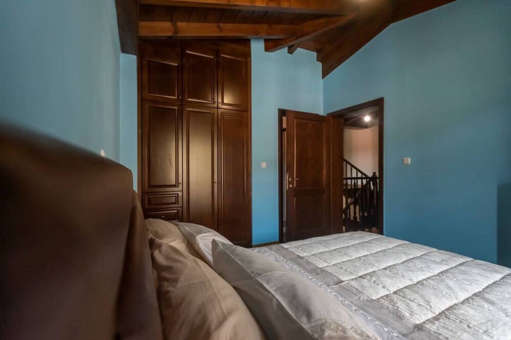 Photo of Bedroom in Karpenisi