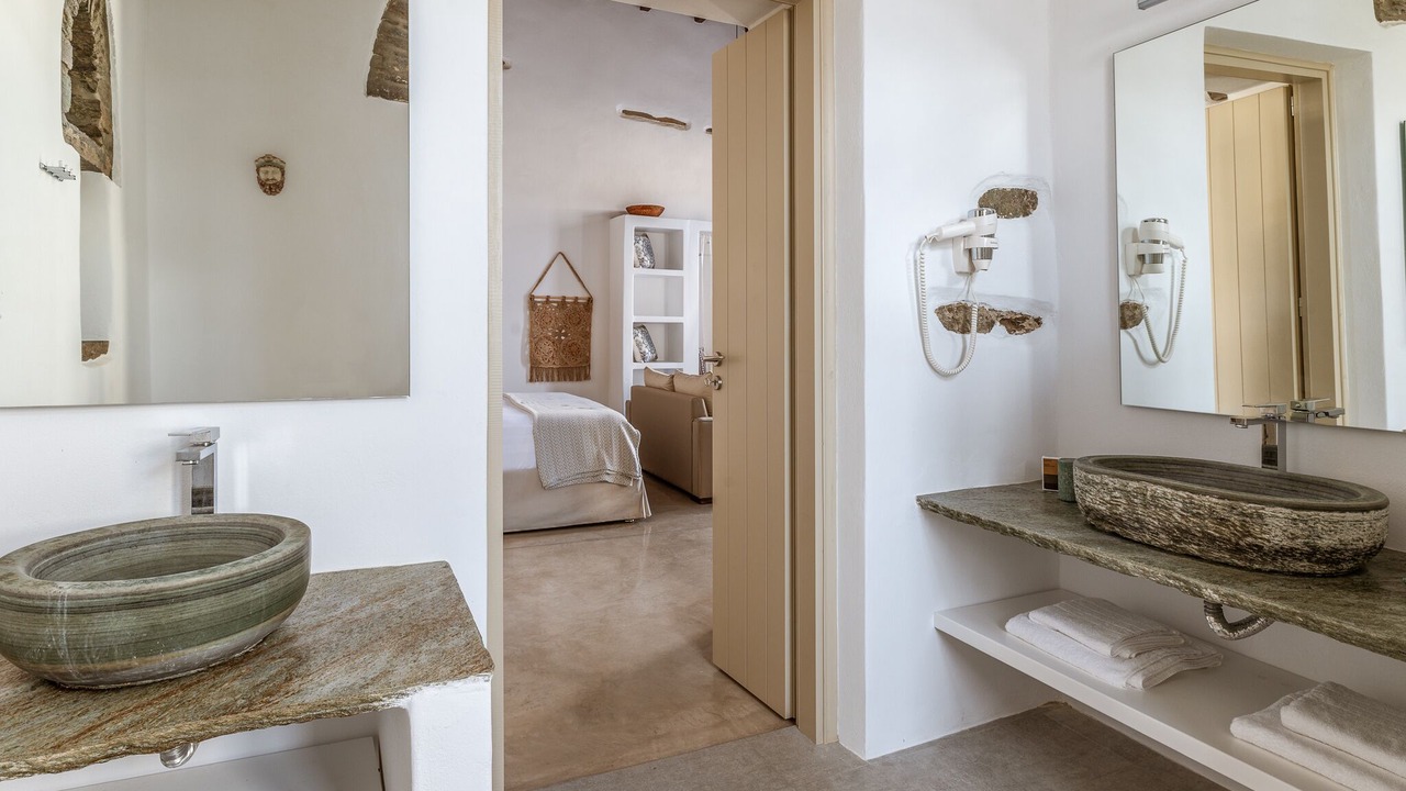 Photo of Bathroom in Exomvourgo