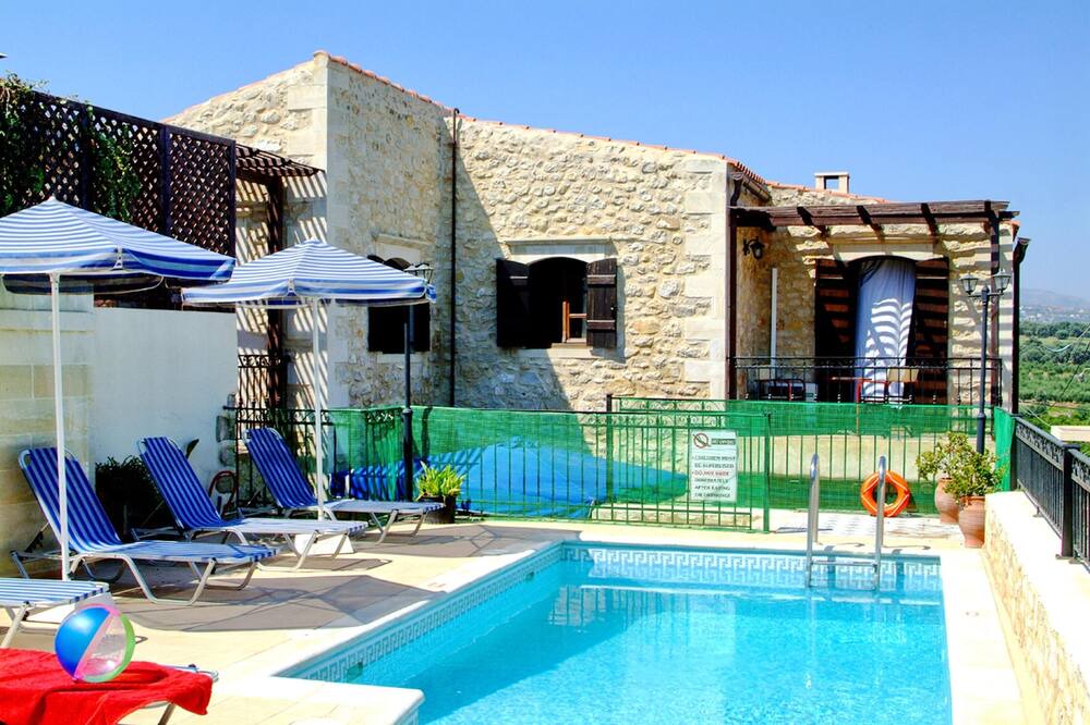 Photo of Outdoor in Asteri