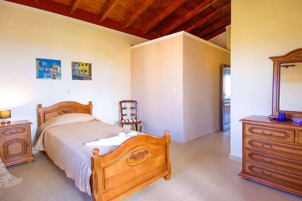 Photo of Bedroom in Katsarata