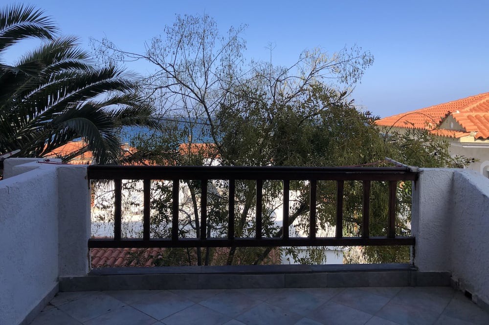 Photo of Patio Balcony in Gialiskari