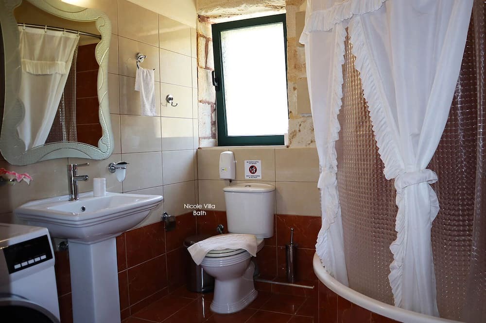 Photo of Bathroom in Gavalochori