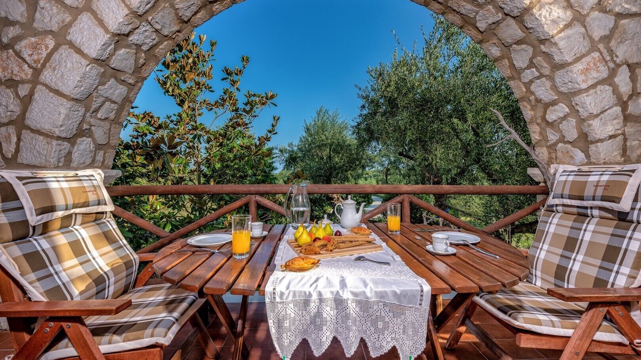 Photo of Outdoor in Psarou