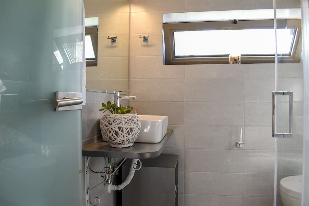Photo of Bathroom in West Mani