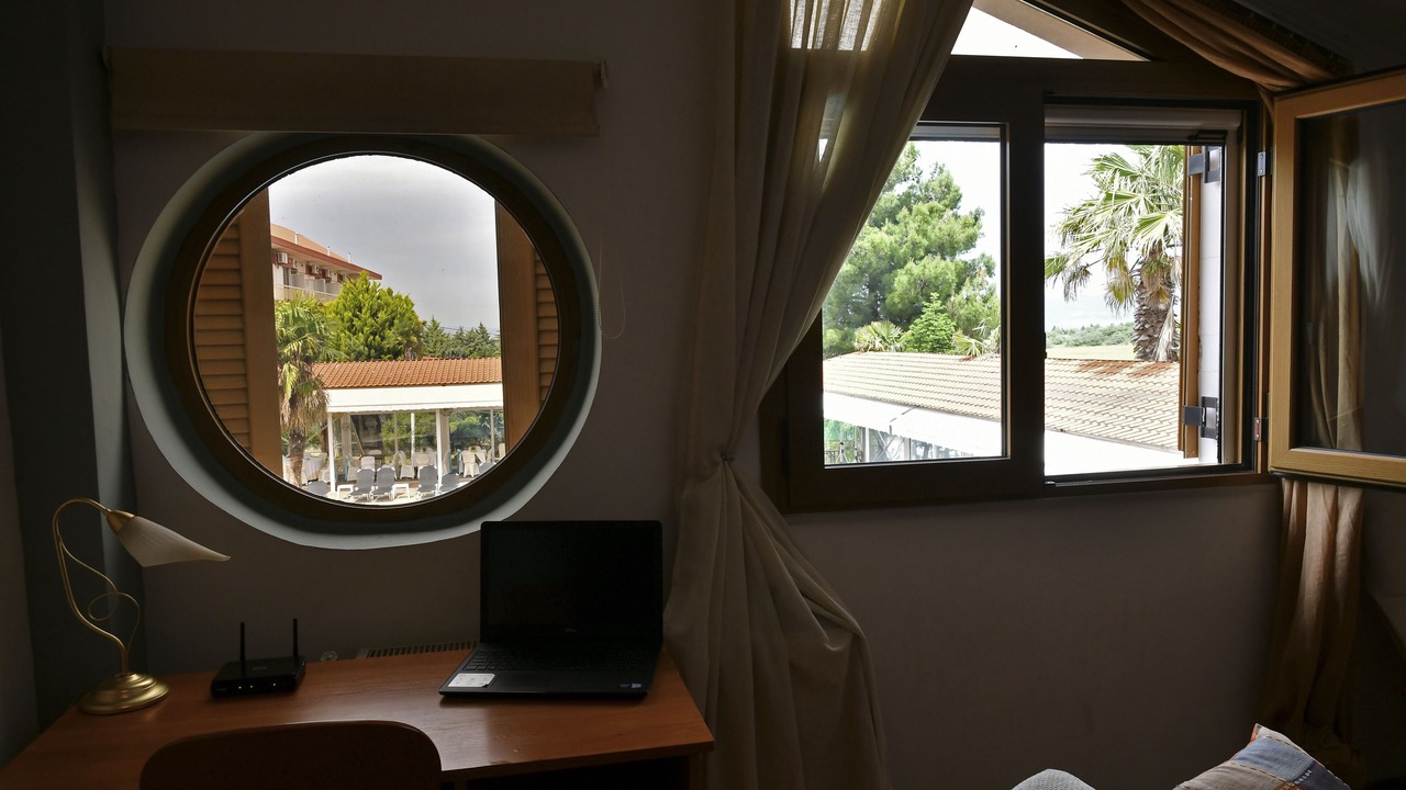 Photo of Bedroom in Thermi