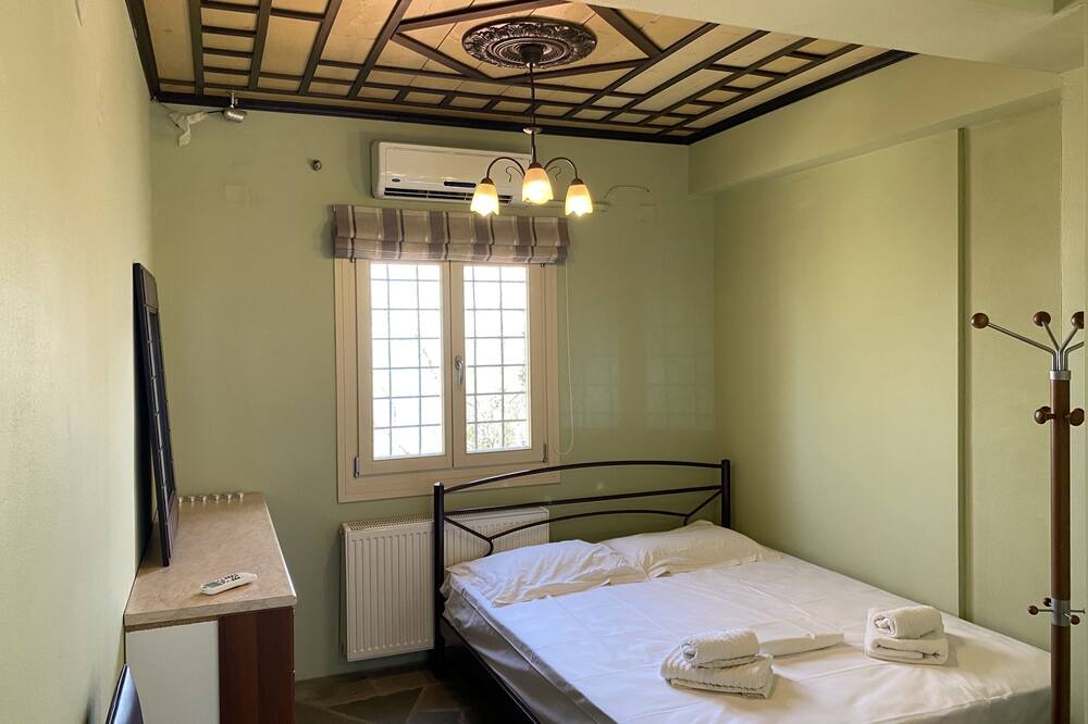 Photo of Bedroom in Tsagarada