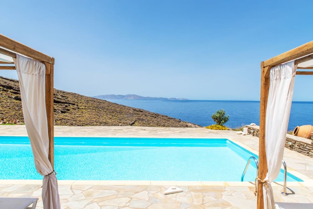 Photo of Outdoor in Exomvourgo