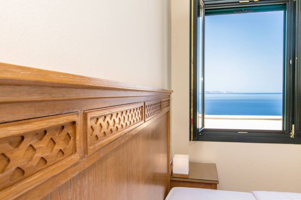 Photo of Bedroom in Exomvourgo