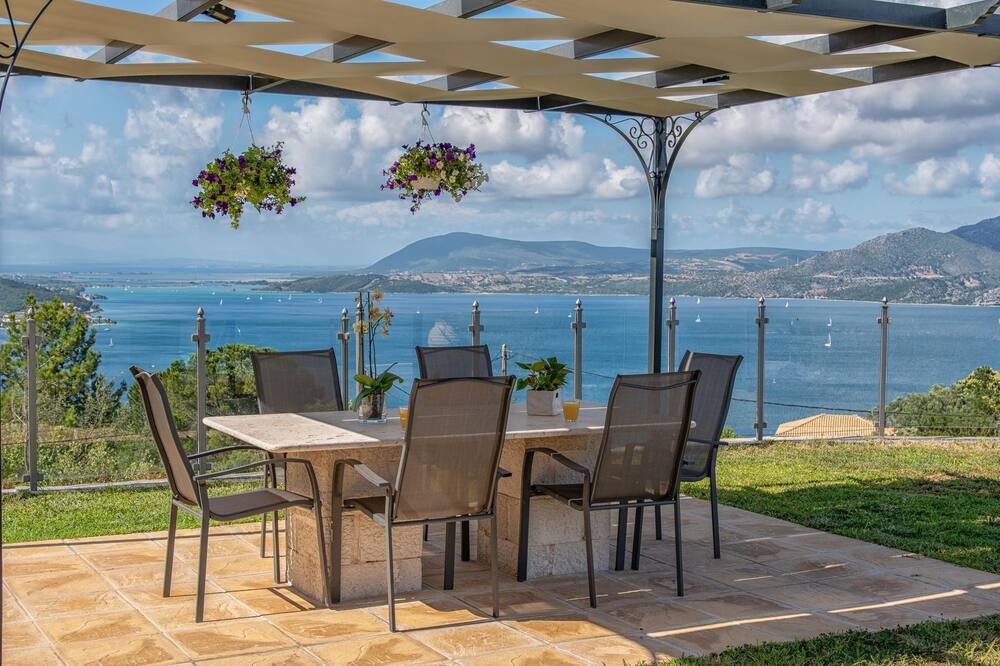 Photo of Patio Balcony in Spanokhorion