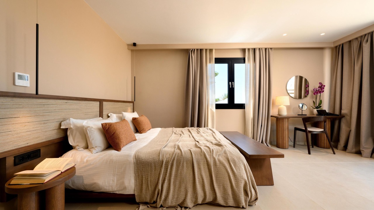 Photo of Bedroom in Almiros Beach