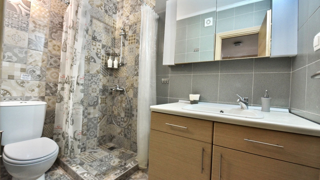 Photo of Bathroom in Ladadika