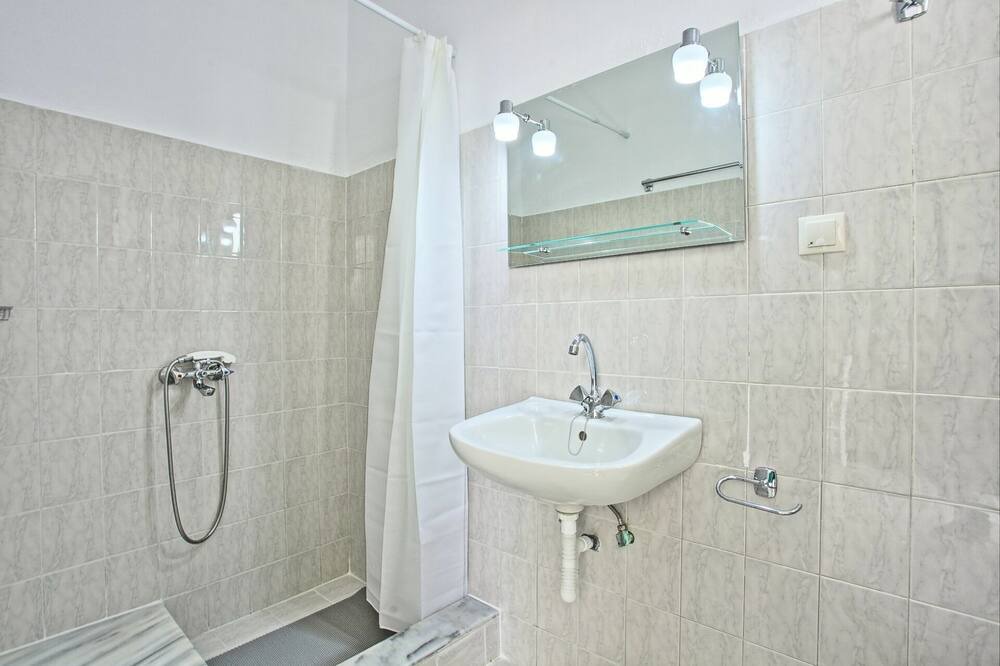 Photo of Bathroom in Barbati