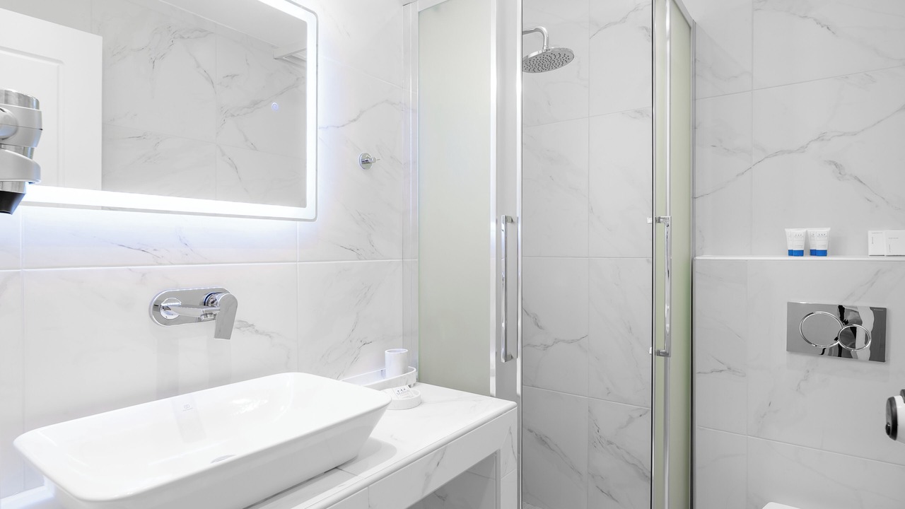 Photo of Bathroom in Akrotiri
