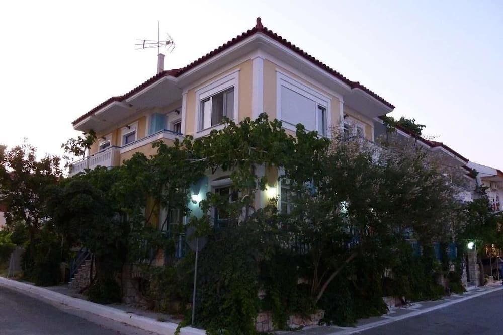 Photo of Outdoor in Ireon