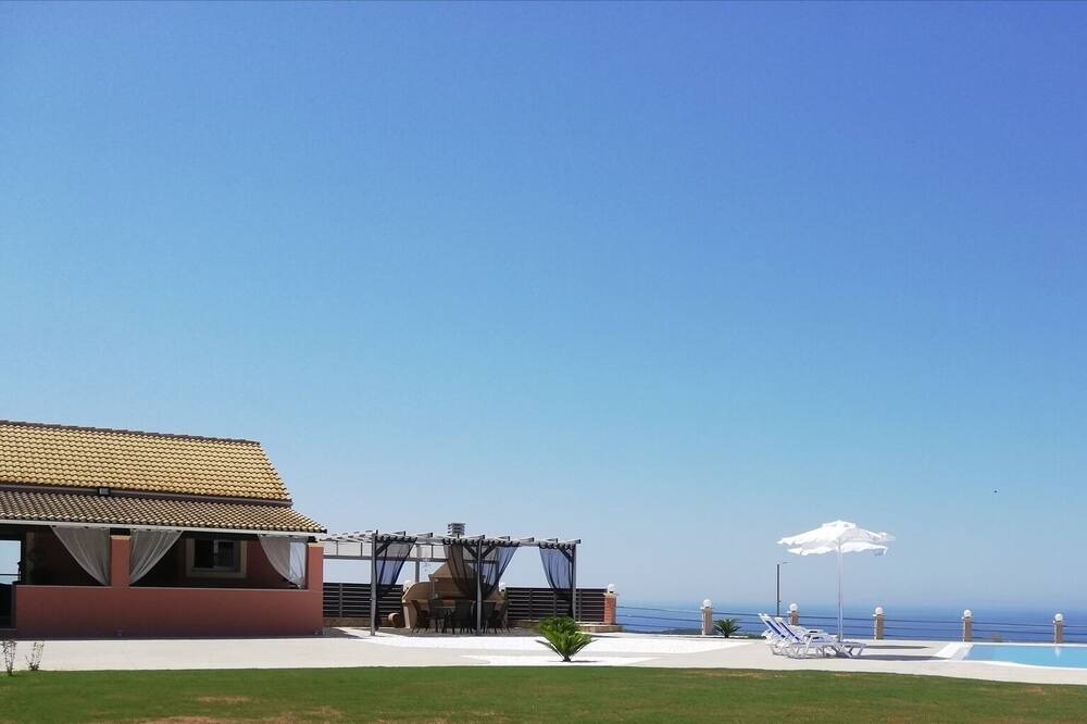 Photo of Outdoor in Notos
