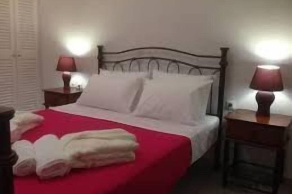 Photo of Bedroom in Imerovigli