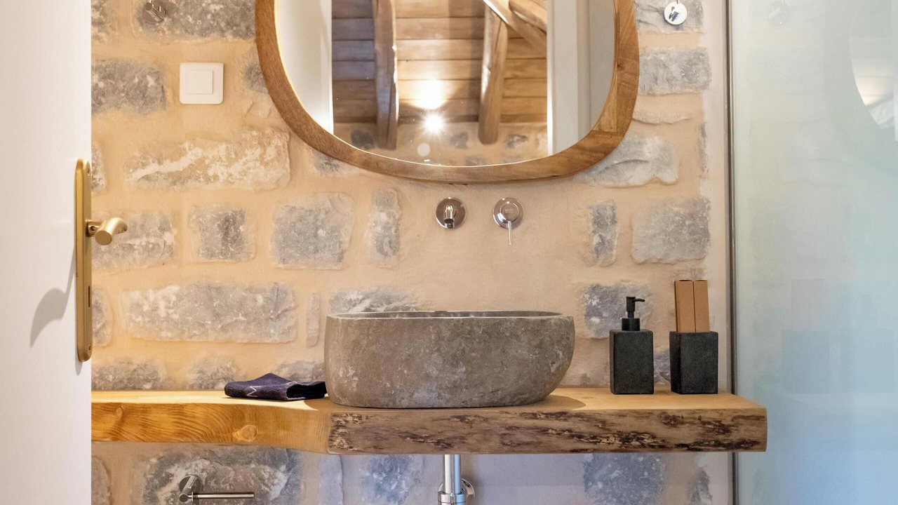 Photo of Bathroom in Karavostasi