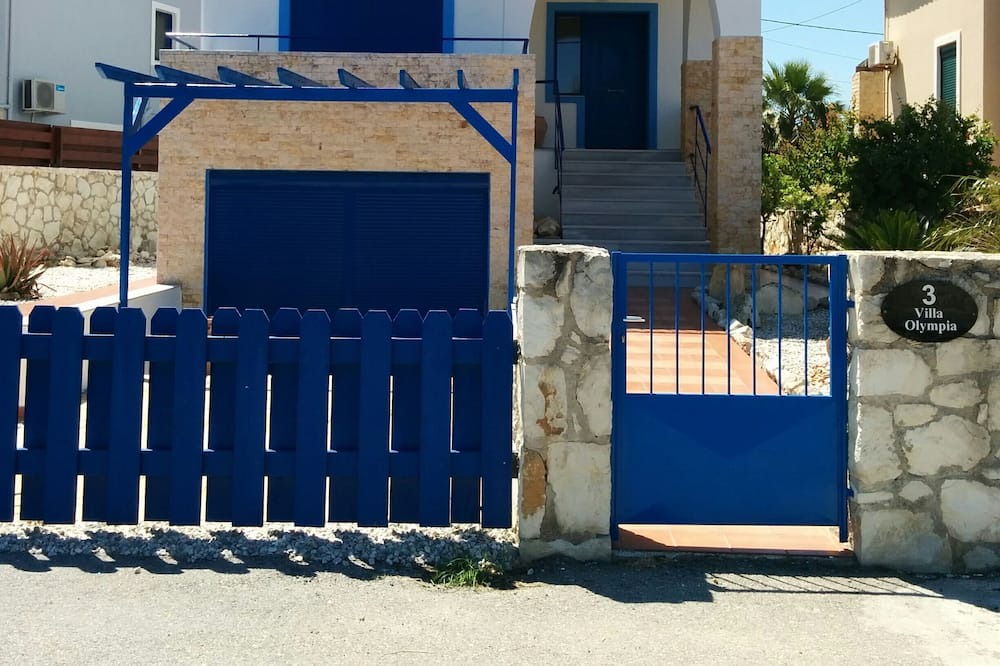 Photo of Others in Tavronitis