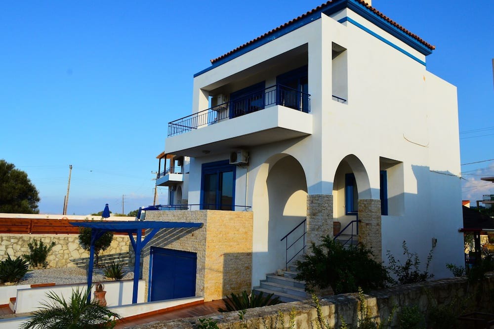Photo of Others in Tavronitis