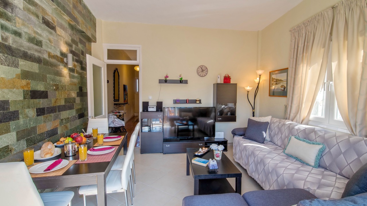 Photo of Bedroom in Longos