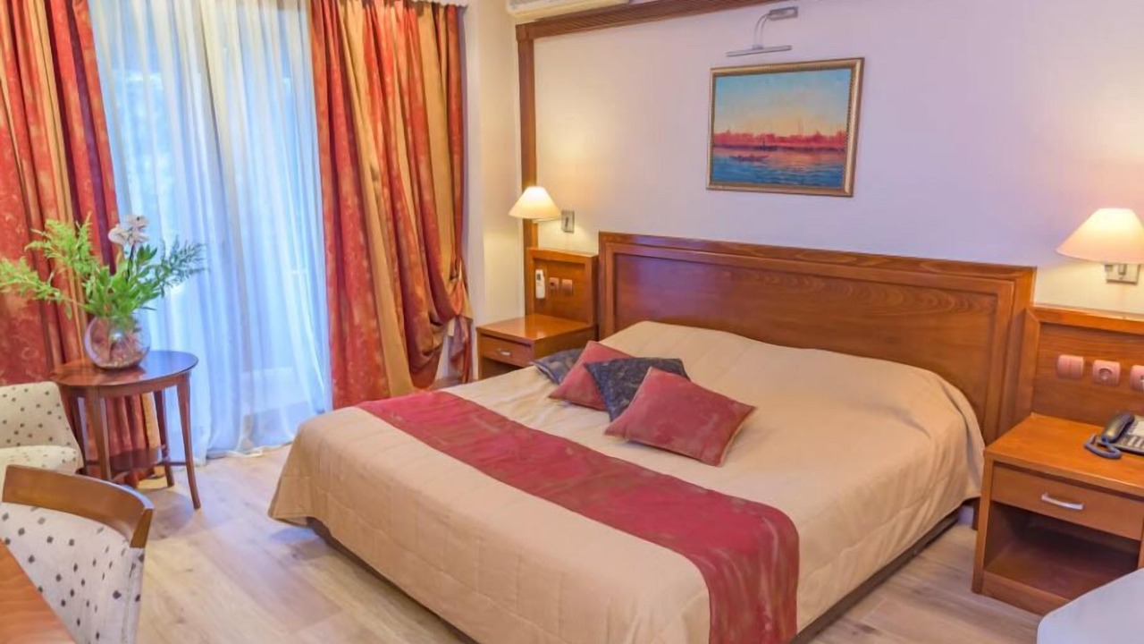 Photo of Bedroom in Thermi