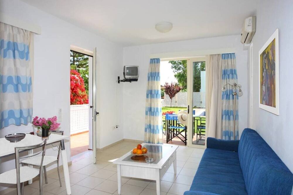 Photo of Livingroom in Platanes